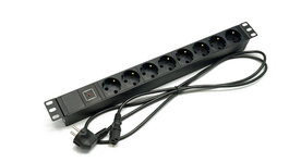 Блок розеток 19", 1U, 8 розеток Schuko, индикатор напряжения, однофазный 10A, входная розетка питания IEC 60320 C14