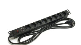 Блок розеток 19", 1U, 8 розеток Schuko, индикатор напряжения, функция защиты от перегрузки, однофазный 16A, кабель питания 2 метра IEC 60320 C20