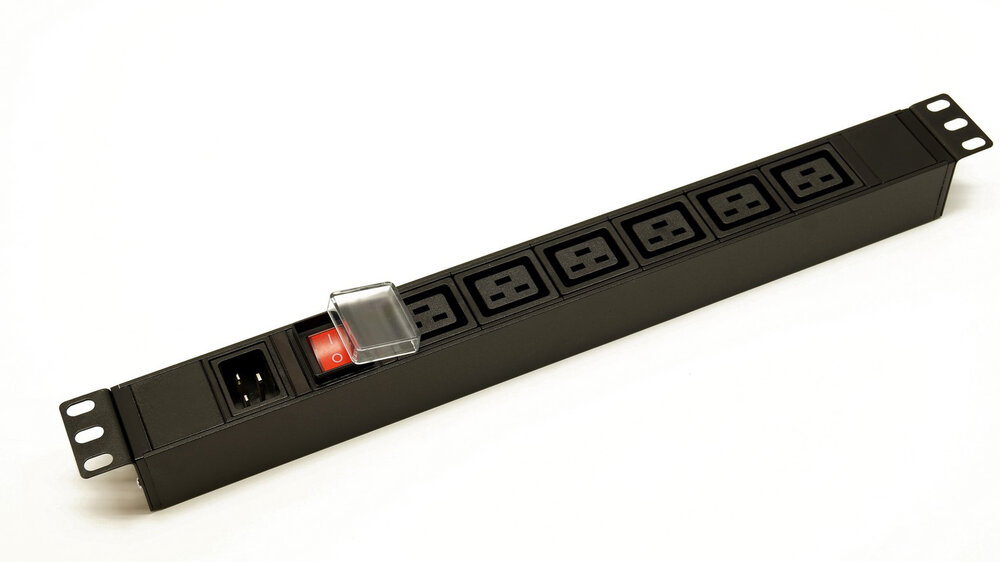 Блок розеток 19", 1U, 6 розеток IEC 60320 C19, вход питания IEC 60320 C20, с выключателем с подсветкой, однофазный 16А