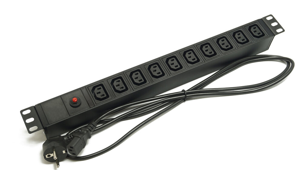 Блок розеток 19", 1U, 10 розеток IEC 60320 C13, функция защиты от перегрузки, однофазный 10A, вход питания IEC 60320 C14