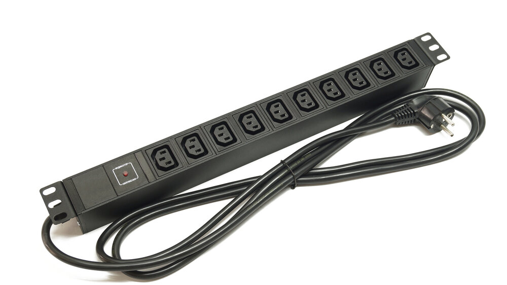 Блок розеток 19", 1U, 10 розеток IEC 60320 C13, индикатор напряжения, однофазный 16A, кабель питания 2 метра EU-Schuko
